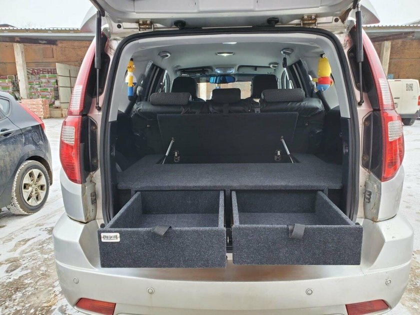 Ящик в багажник Ховер h3