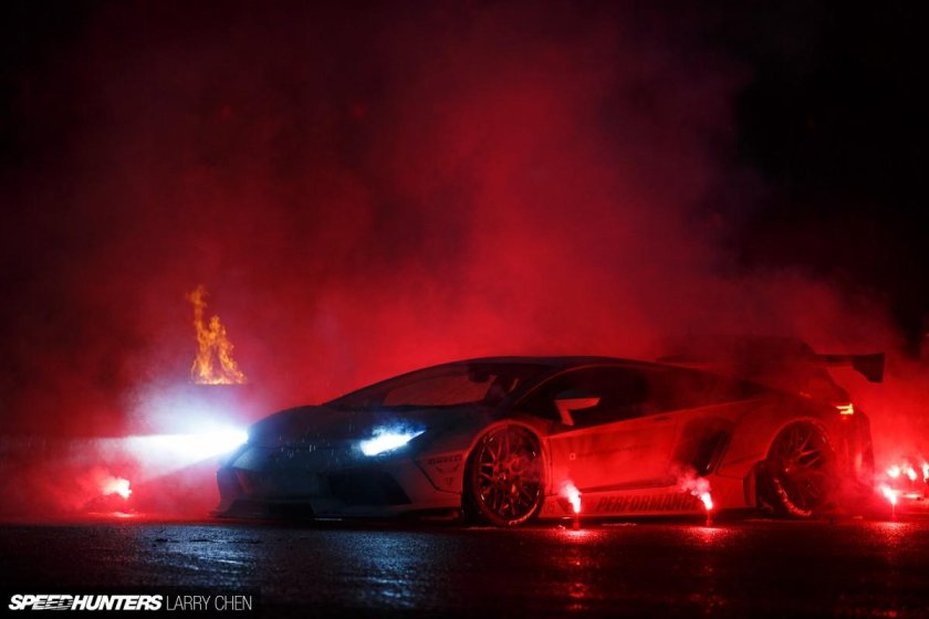 Ламборгини дрифтит