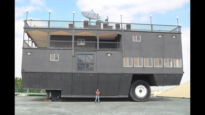 Самый большой дом на колёсах
