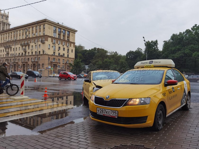 Виноват такси