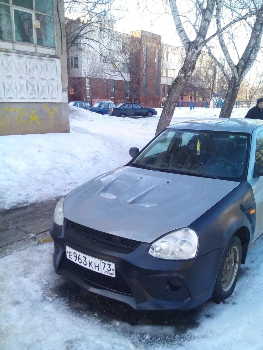 Капот AVR на Лада Приора