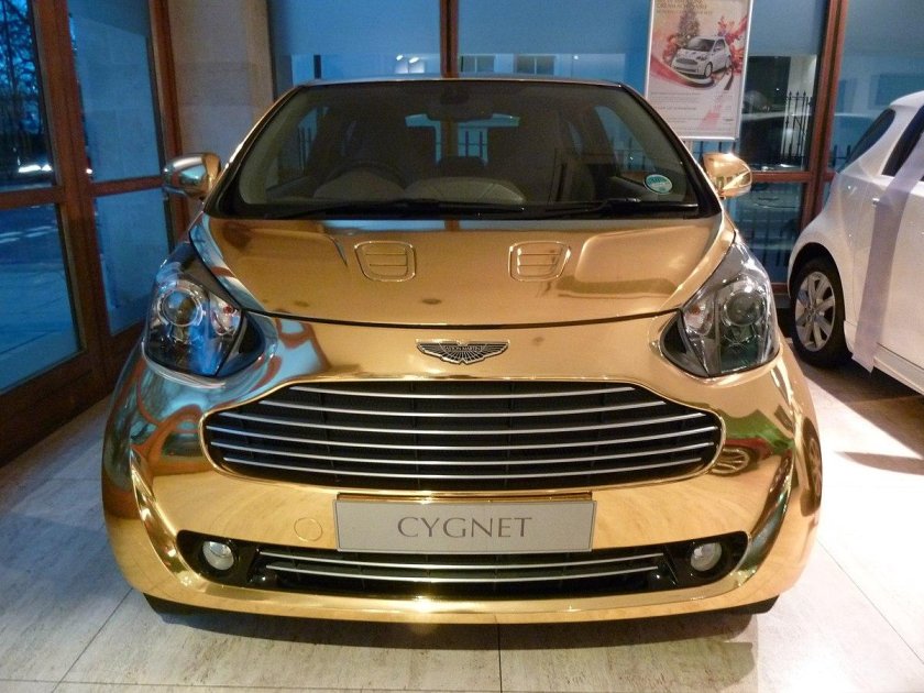 Астон Мартин Cygnet