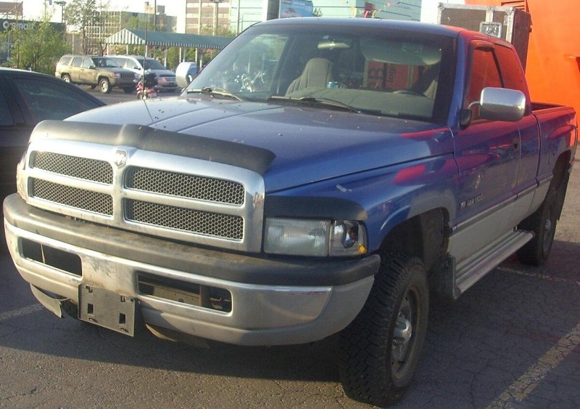 Dodge Ram 1500 v8 1994
