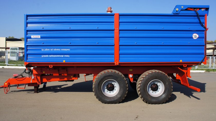 Полуприцеп тракторный самосвальный ПТС-18