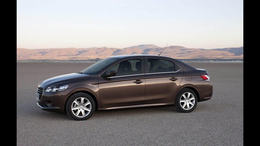 Peugeot 301 седан