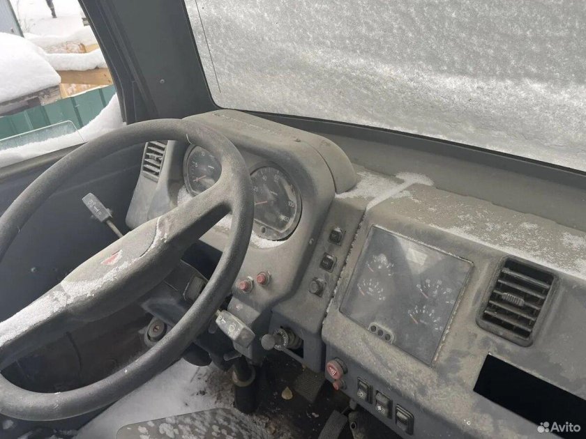 Амур ЗИЛ 53131 под капотом