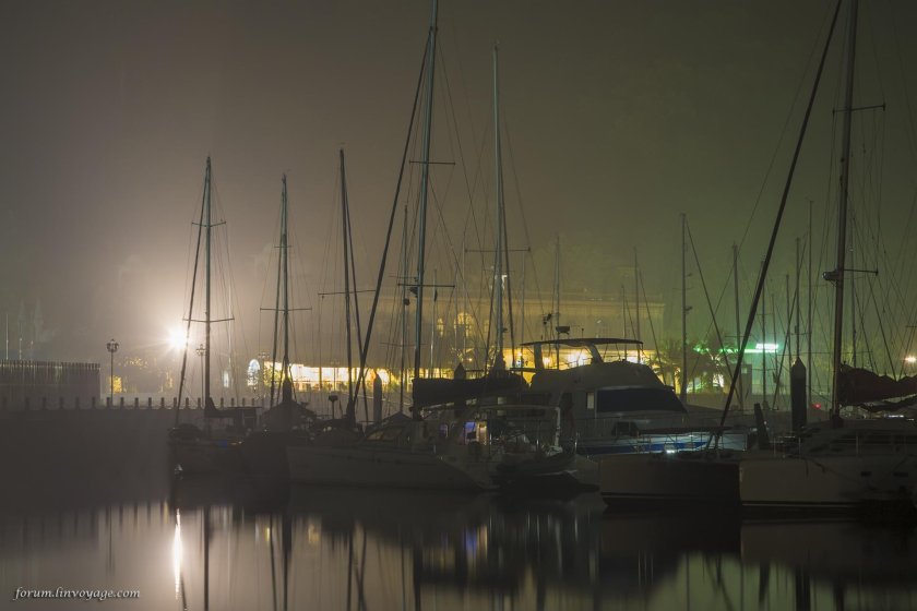 Яхта на закате