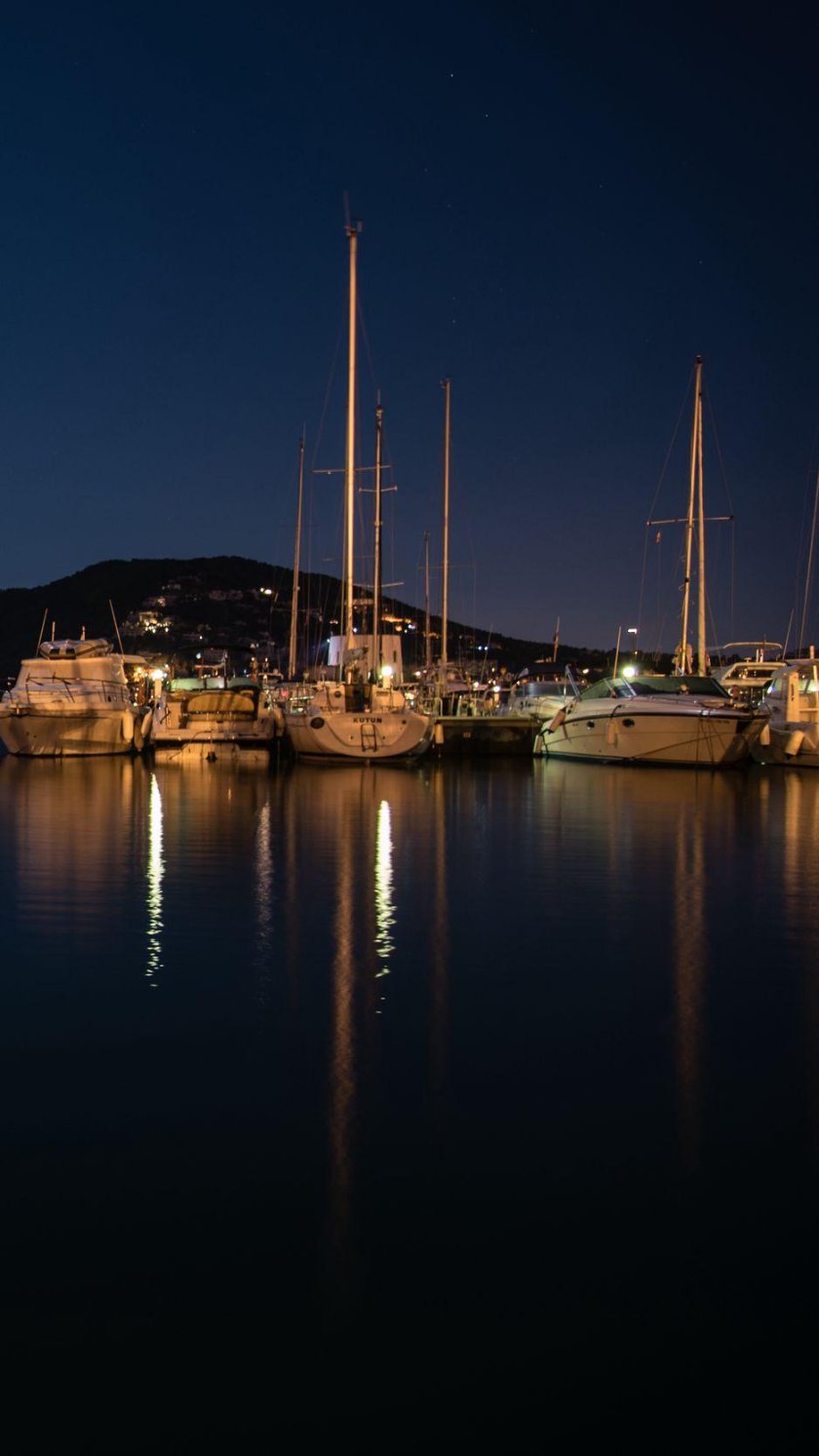 Озеро ночью