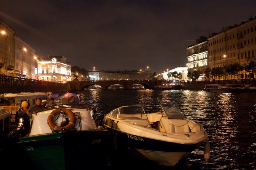 Прогулки на катере в Санкт-Петербурге