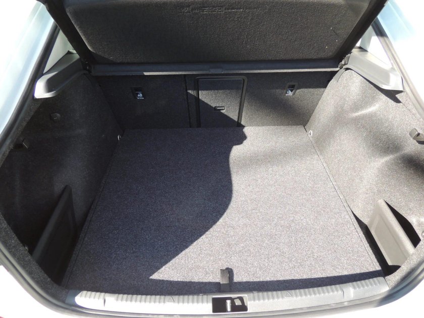 Поло лифтбек фальшпол