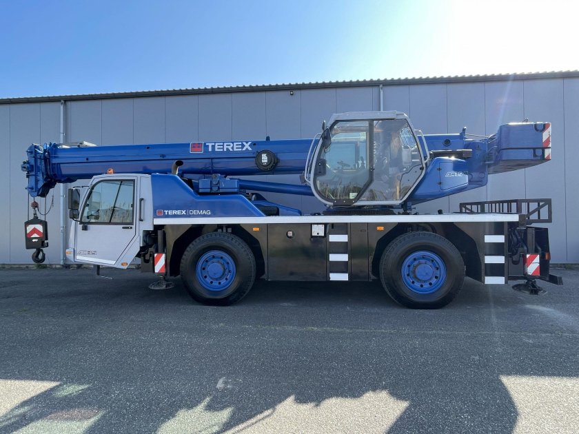 Кран Terex RT 780