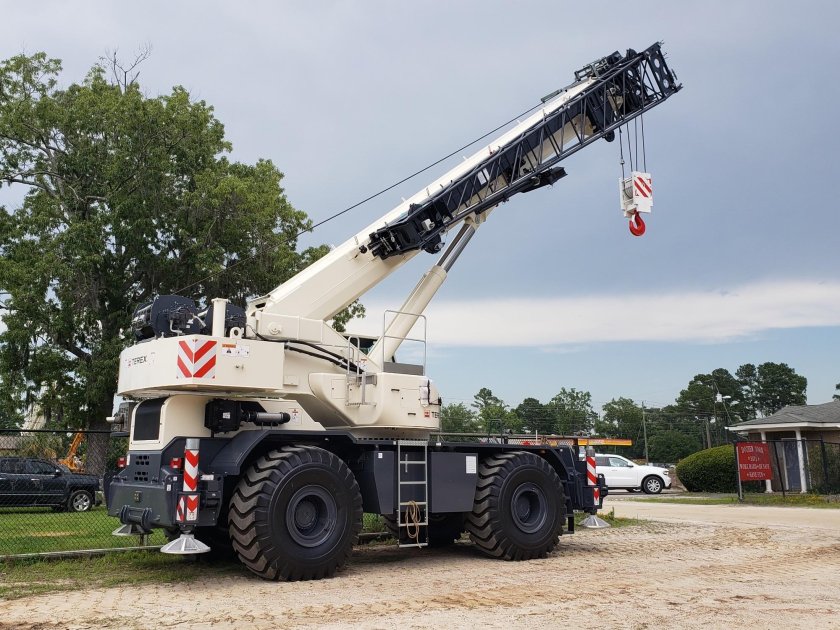 Terex RT 1070