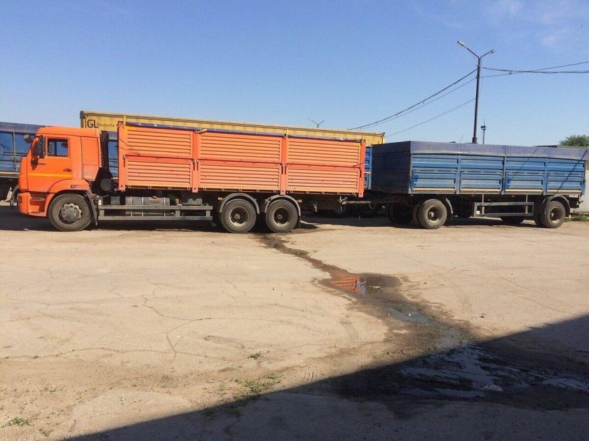 Зерновозы в порту