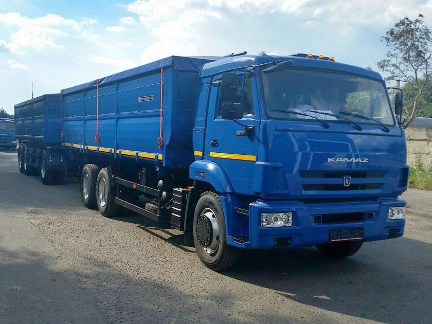 КАМАЗ 68901 зерновоз