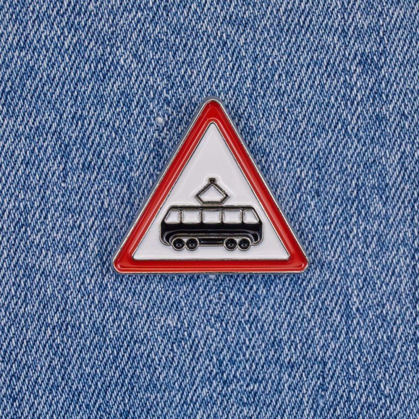 1.5 "Пересечение с трамвайной линией".