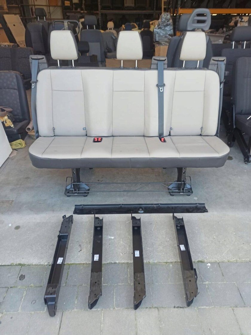 Сиденье диван на Форд Транзит