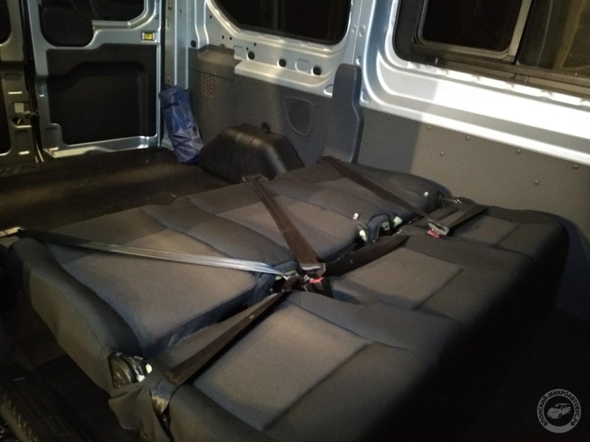 Раскладной диван в Форд Транзит