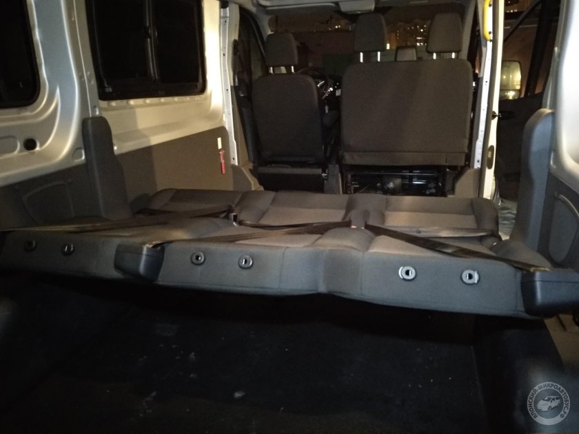 Раскладной диван в Форд Транзит
