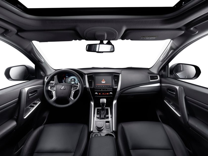 Pajero Sport 2021 салон
