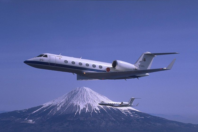 Gulfstream IV