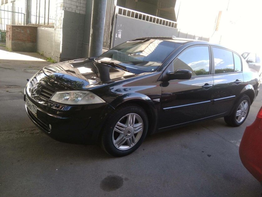 Рено Меган 2 седан черный