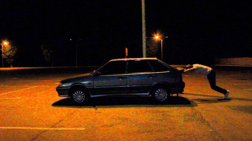 ВАЗ 2114 черная ночью