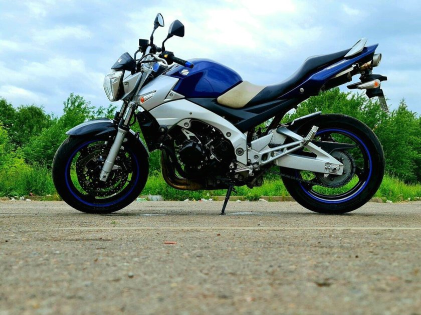 Сузуки ГСР 750