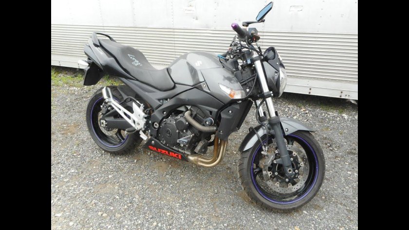 Suzuki GSR 400 кубов
