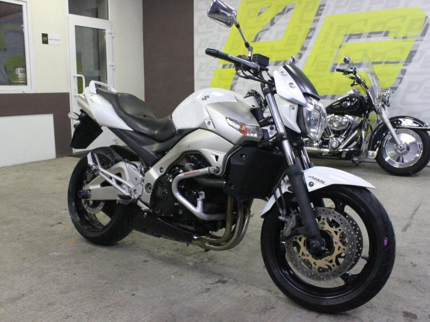 Сузуки gsr400 серебристый 2009г