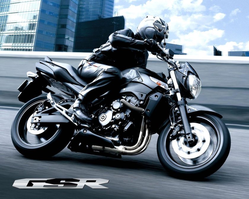 Мотоцикл Suzuki GSR 400