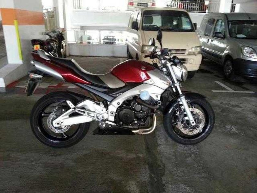 Suzuki GSR 400 2008