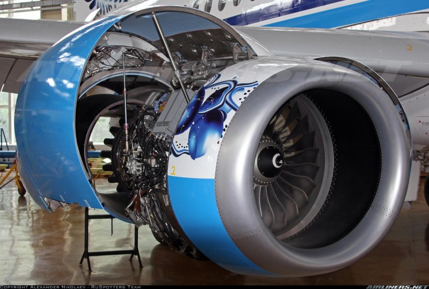 SSJ 100 двигатель