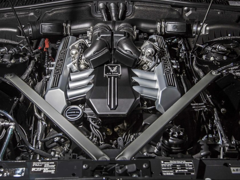 Мотор Роллс Ройс