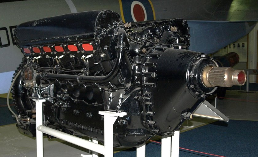 Rolls-Royce Merlin v12 машина