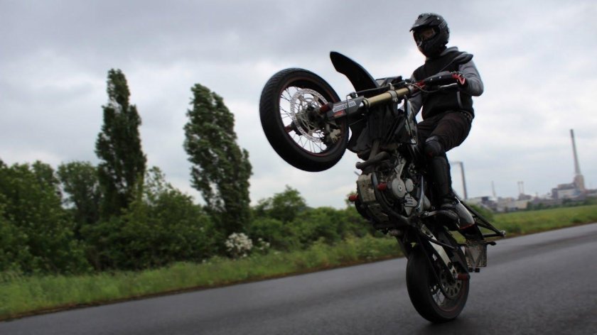 Мотард Вилли