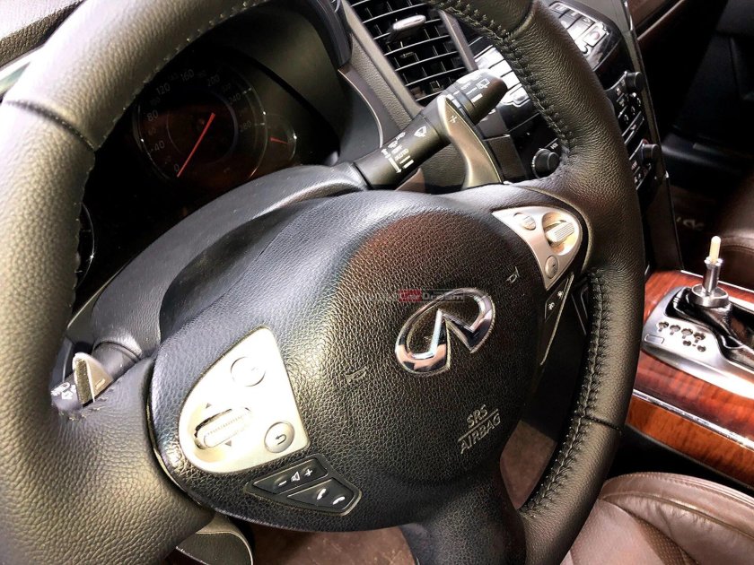 Руль Infiniti fx37