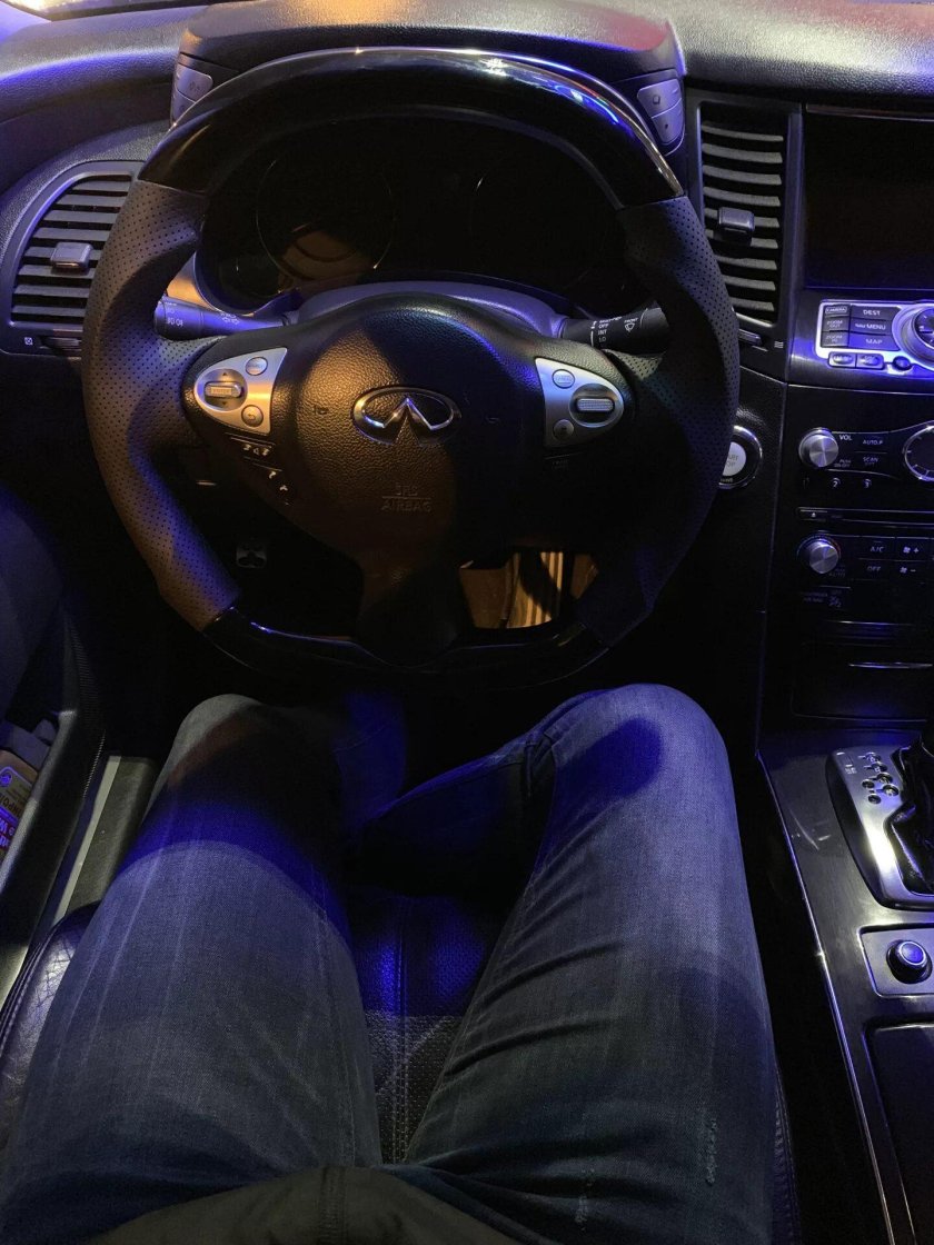 За рулем Инфинити fx35