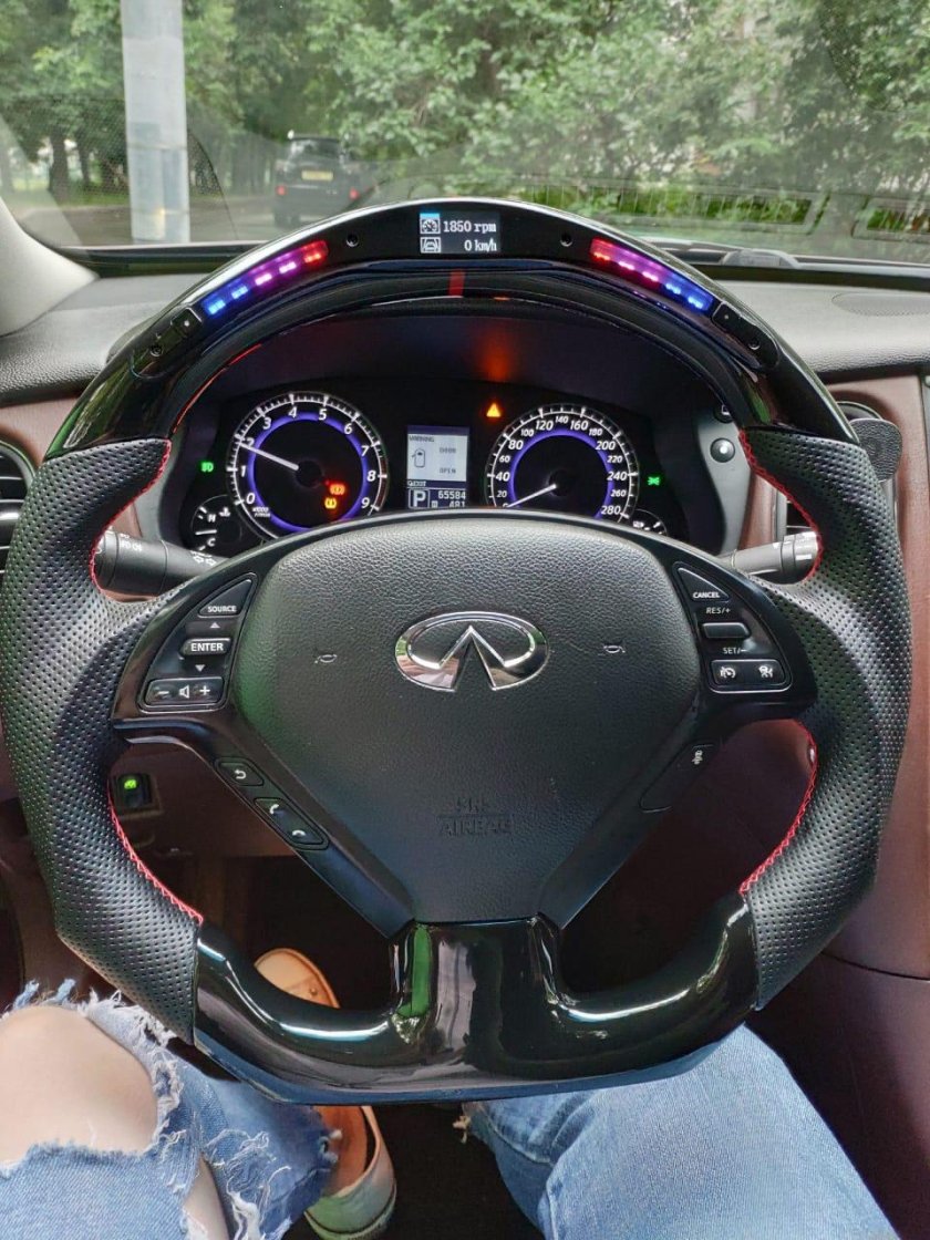 Спортивный руль Инфинити fx37
