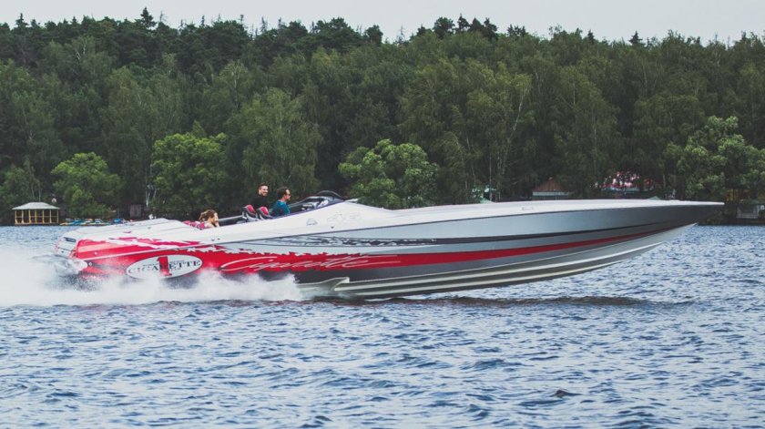 Катер cigarette 46