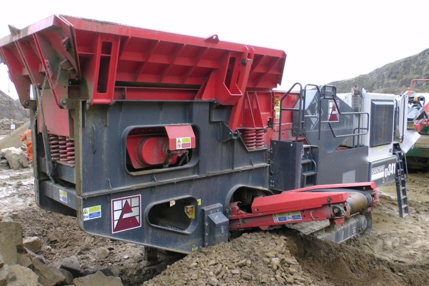 Щековая дробилка Sandvik qj341