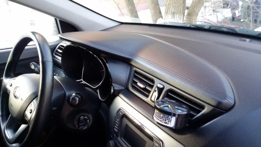 Кожаная торпеда Kia Rio 3