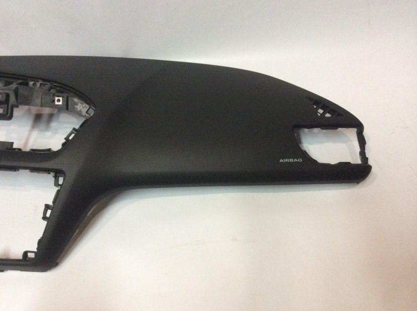 Панель торпеды Киа Рио 3