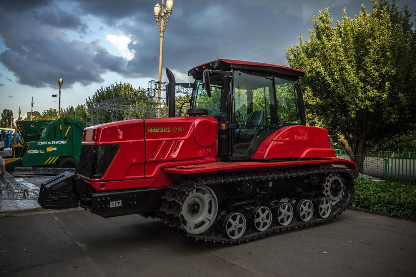 Трактор Беларус 2103