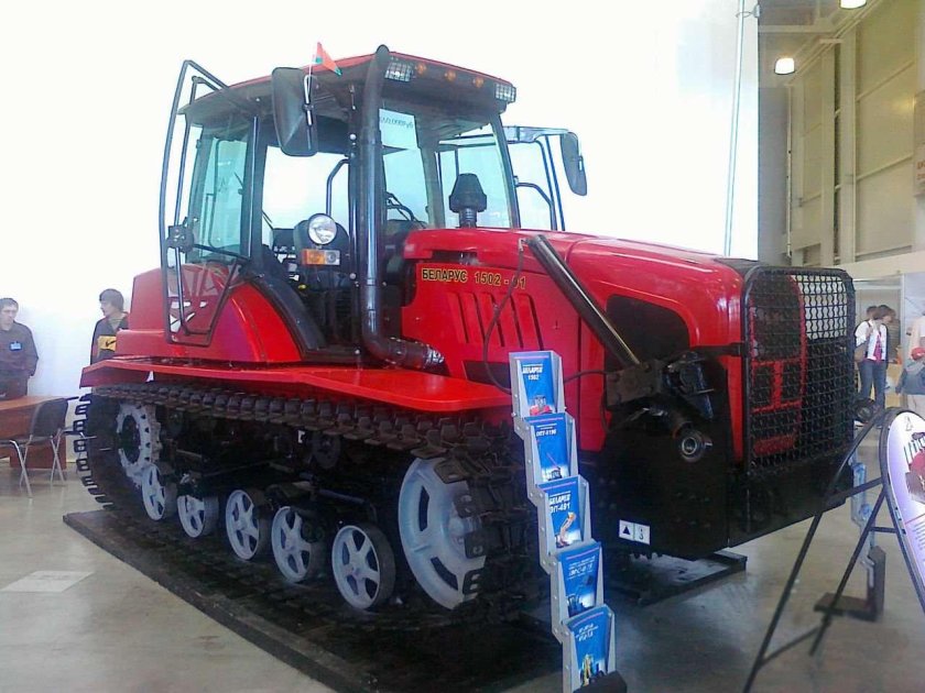 Гусеничный МТЗ 1502