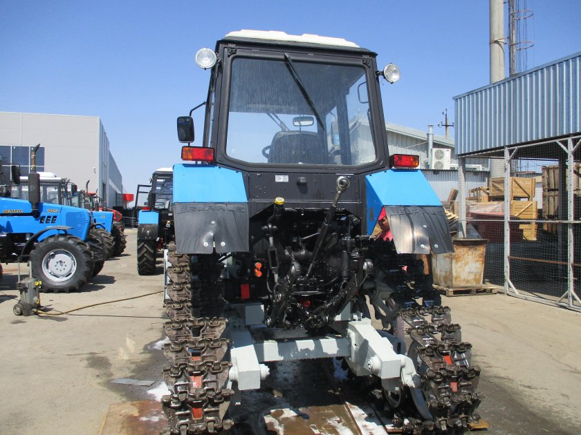 МТЗ 82 гусеничный трактор