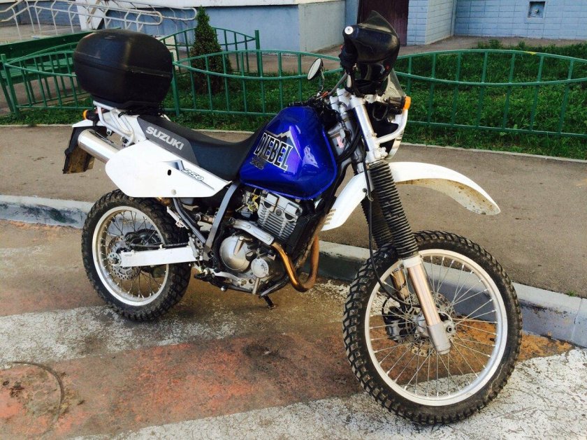 Suzuki Djebel 250