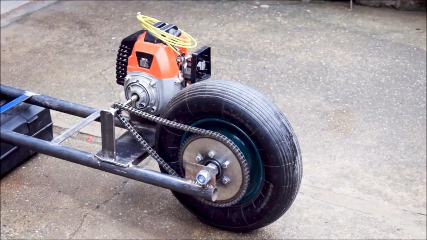 Самокат с мотором от триммера