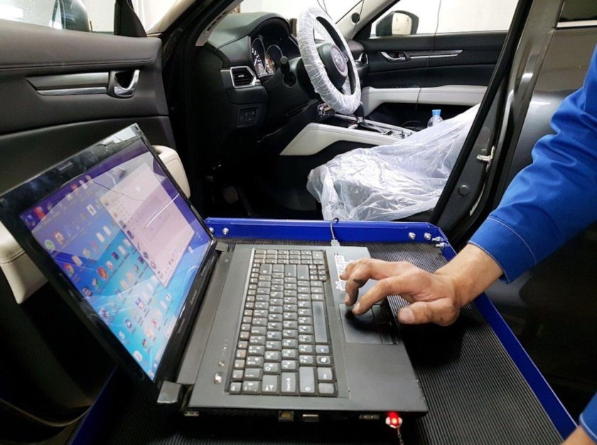 Перепрошивка автомобиля