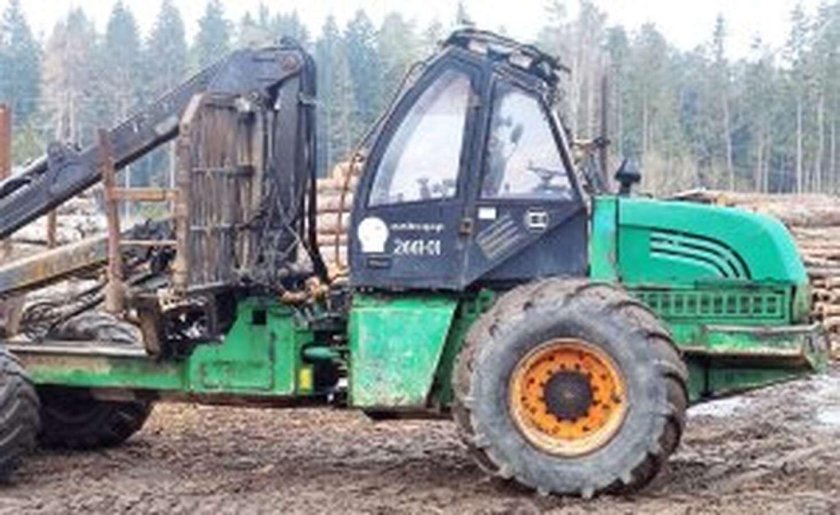 Форвардер «Амкадор 2666»