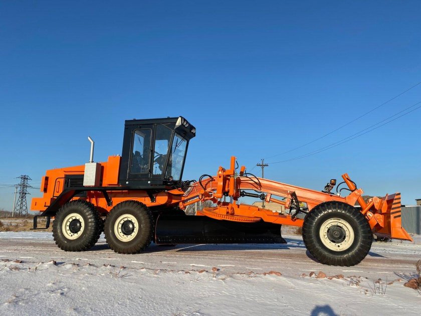 Автогрейдер DM-14.0 "Рыбинец"